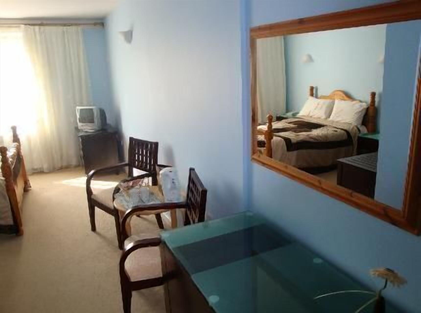 Stansted Skyline Hotel Great Dunmow Bagian luar foto