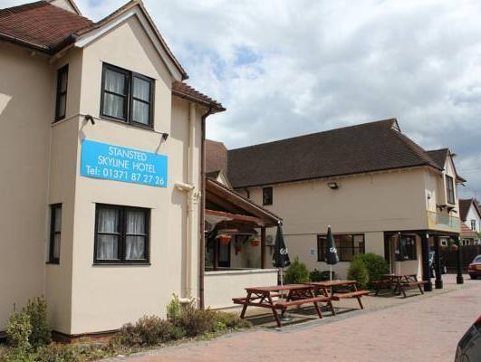 Stansted Skyline Hotel Great Dunmow Bagian luar foto